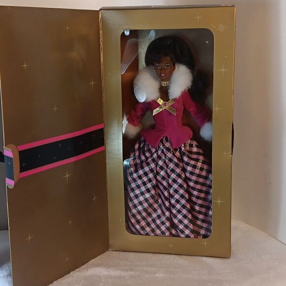 Vtg. 1996 Barbie Winter Rhapsody Avon Special Edition Barbie